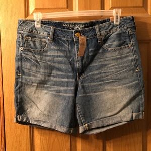 AEO slouchy Bermuda Jean shorts
